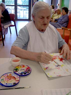 Carole Challeau - Ateliers d’expressions artistiques (Hôpital Henry Duffaut - Avignon) accompagnement des personnes atteintes de la maladie d’Alzheimer 